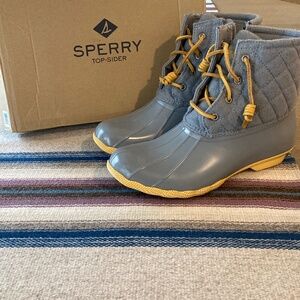 Sperry Rainboots, Size 9, Grey With Yellow Trim - image 1